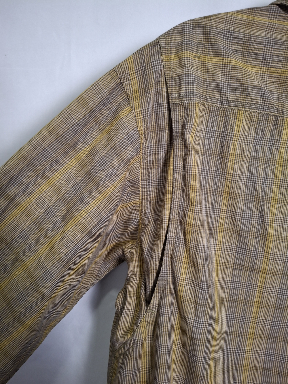 Columbia Men's Yellow Plaid Long-Sleeve Button-Down Shirt - Picture 8 of 9